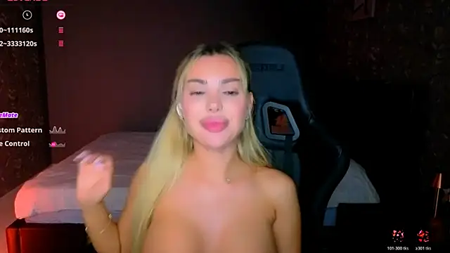 Ayla__Demir 现场XXX聊天