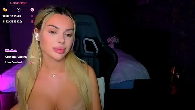 عرض كام Ayla__Demir