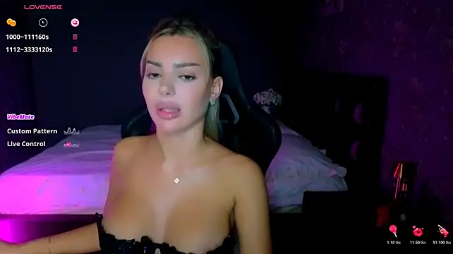 عرض كام Ayla__Demir