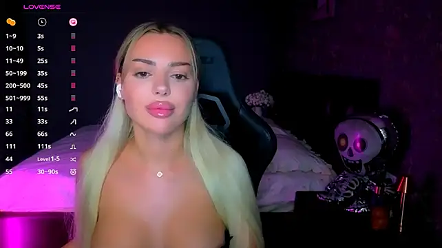 Chat XXX en directo de Ayla__Demir