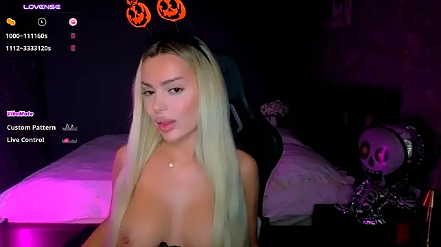 Ayla__Demir élő XXX-chatje