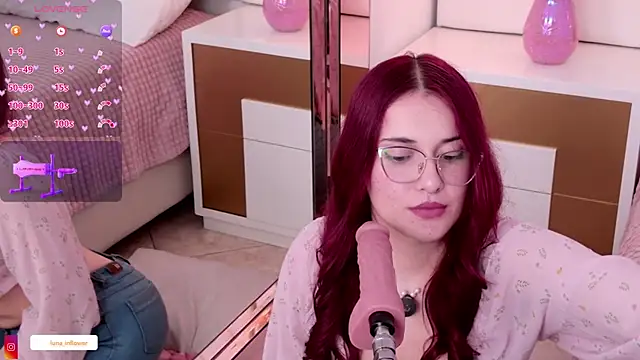 צ'אט XXX בשידור חי של Flor_delunaa