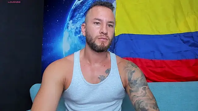 Show de delessandro_world na webcam