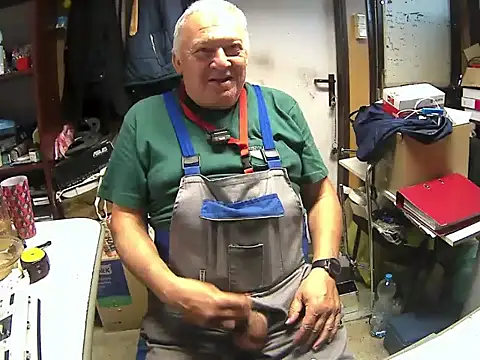 kerzoolee57 Show Webcam