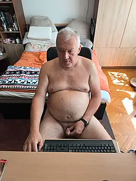 kerzoolee57 Pertunjukan Webcam