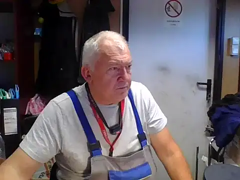 kerzoolee57's Webcam Show