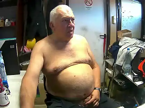 Pokazy przed kamerką – kerzoolee57