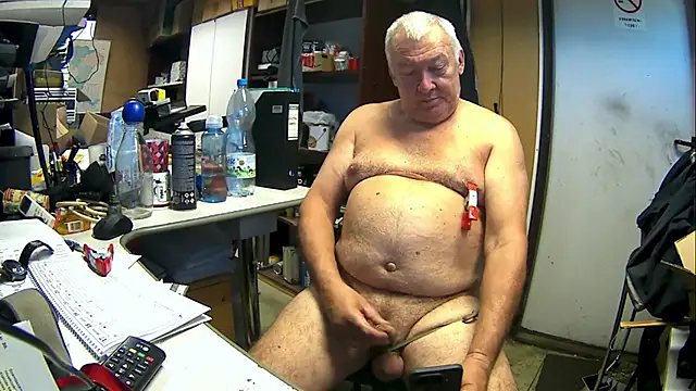 kerzoolee57 Pertunjukan Webcam