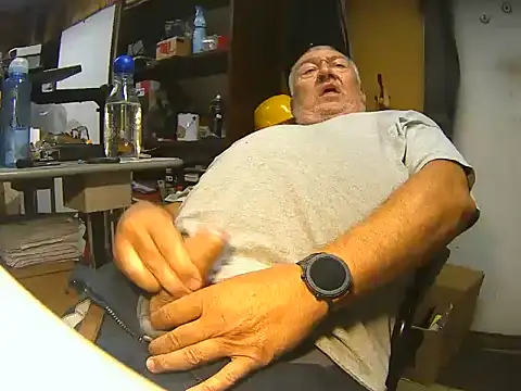 kerzoolee57 Show Webcam