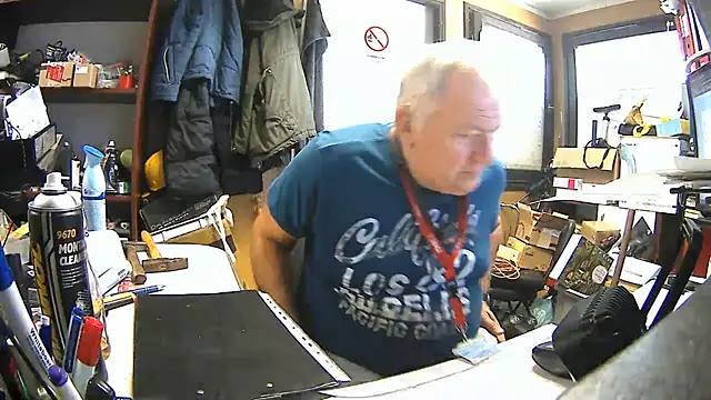 kerzoolee57 Шоу с уебкамера