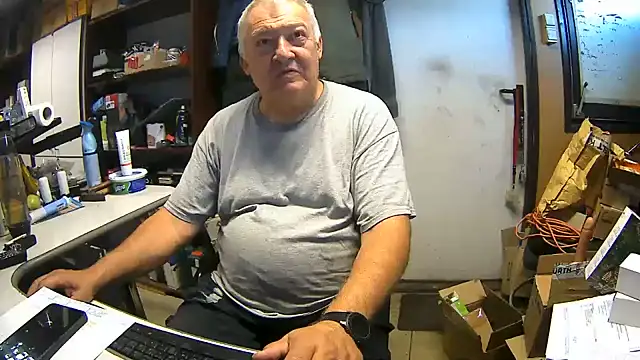 kerzoolee57's Webcam Show