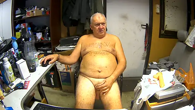 kerzoolee57 Webcam-Show