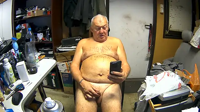 Show modela kerzoolee57 na web-kameri