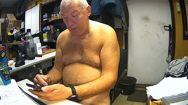 kerzoolee57 Pertunjukan Webcam