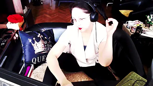 Imperatriza's Live XXX Chat