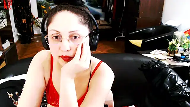 Chat XXX en directo de Imperatriza