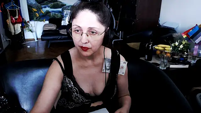 Chat XXX en directo de Imperatriza