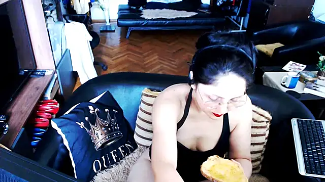 Chat XXX en directo de Imperatriza