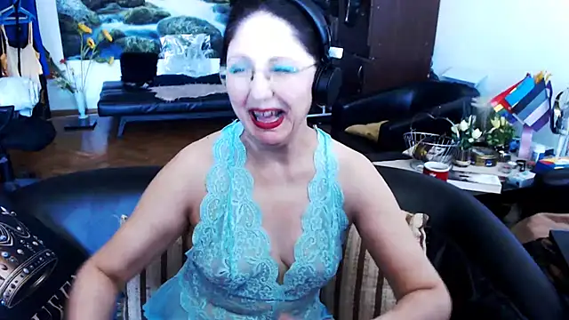 XXX chat uživo modela Imperatriza
