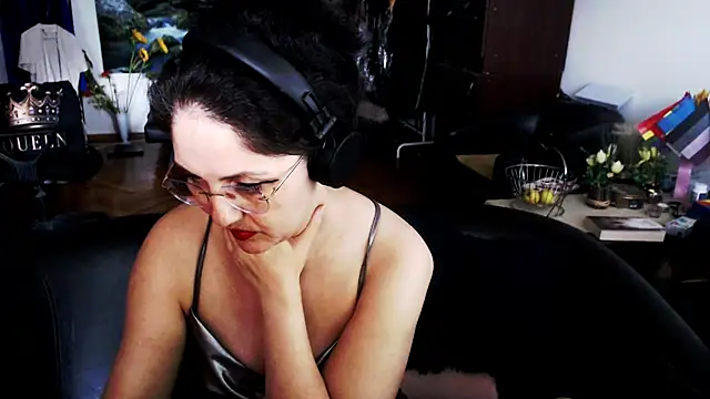 Chat XXX en directo de Imperatriza