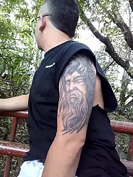 FeloBad webkamerás műsora