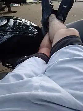 MrStreetGuy Show in webcam