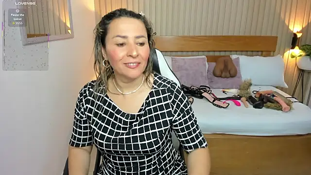 Czat XXX na żywo – luciana_ballesteros_