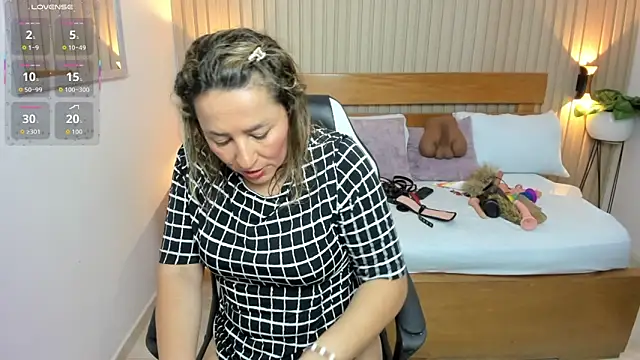 luciana_ballesteros_'s Live XXX Chat