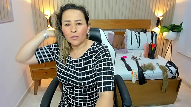 luciana_ballesteros_'s Live XXX Chat