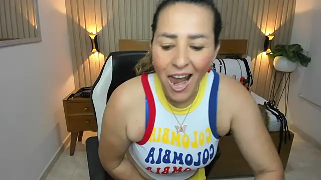 Czat XXX na żywo – luciana_ballesteros_