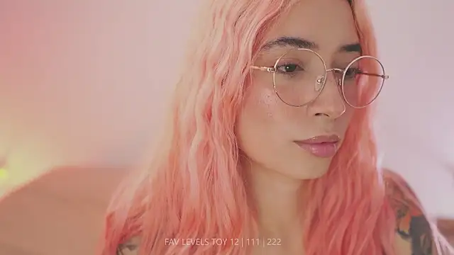dearnina_'s Live XXX Chat