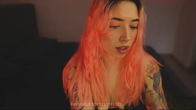dearnina_'s Webcam Show