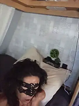 EmySkinny85 Show in webcam