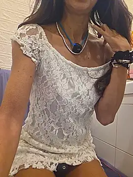 دردشة EmySkinny85 الجنسية المباشرة