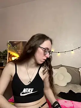 MartiniiSelenna's Live XXX Chat