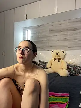 Онлайн чат XXX MartiniiSelenna