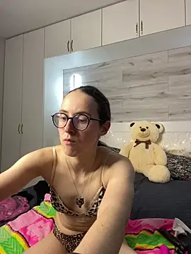 MartiniiSelenna 现场XXX聊天