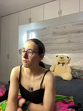MartiniiSelenna's Live XXX Chat