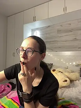 Show modela MartiniiSelenna na web-kameri
