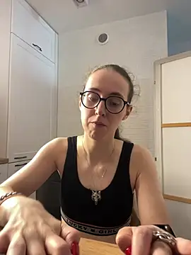 MartiniiSelenna's Live XXX Chat