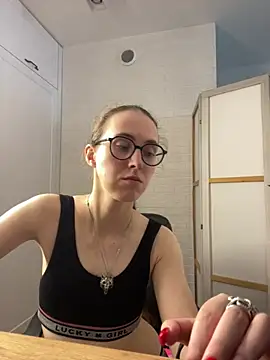 MartiniiSelenna 现场XXX聊天