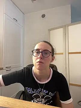 MartiniiSelenna Adlı Modelin Canlı XXX Sohbeti