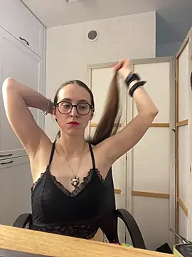 MartiniiSelenna's Live XXX Chat