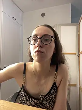 MartiniiSelenna's Live XXX Chat
