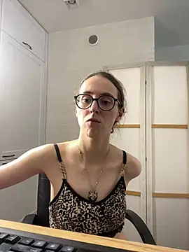 Živý XXX chat MartiniiSelenna