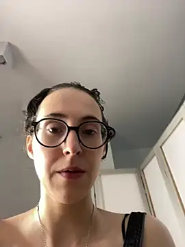 MartiniiSelenna's Live XXX Chat