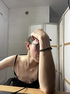 Chat XXX ao vivo de MartiniiSelenna