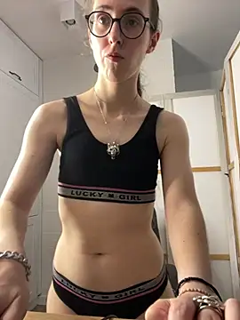 MartiniiSelenna Live XXX-Chat