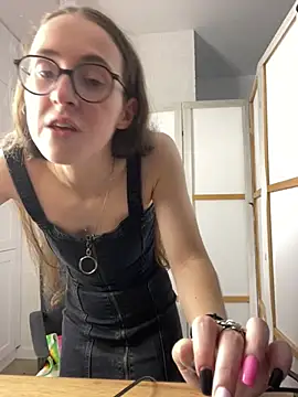 Chat XXX ao vivo de MartiniiSelenna