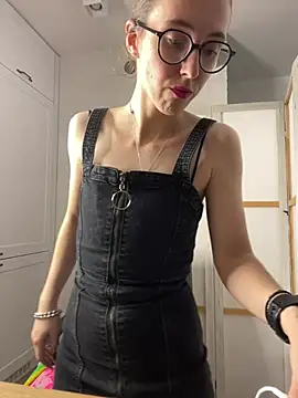 MartiniiSelenna Show in webcam